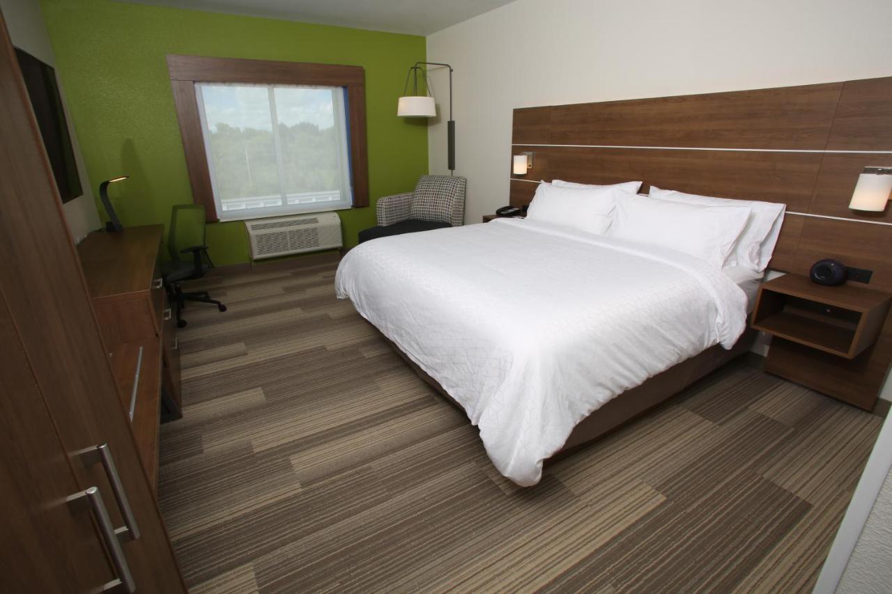 Holiday Inn Express Hotel And Suites Lincoln Airport By Ihg Esterno foto
