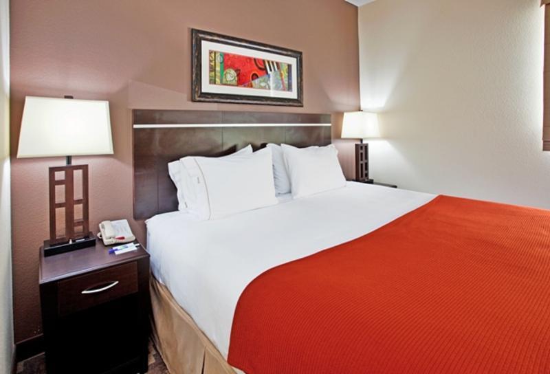 Holiday Inn Express Hotel And Suites Lincoln Airport By Ihg Esterno foto
